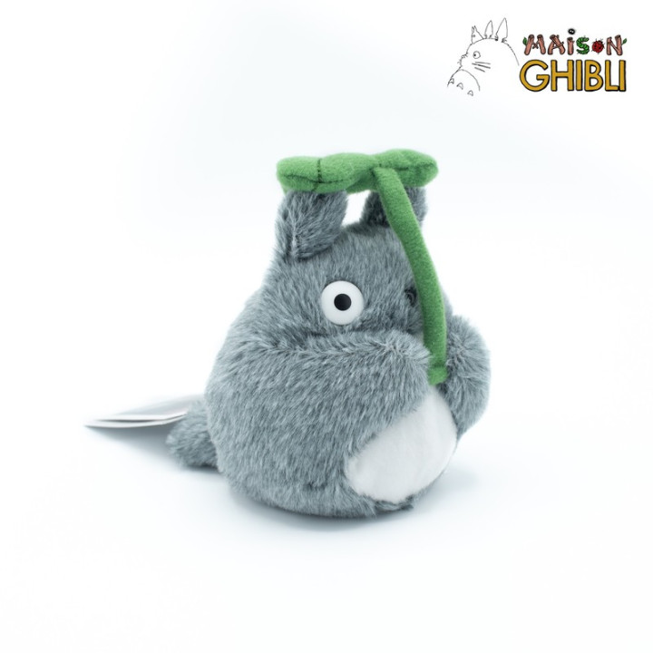 PELUCHE BEANBAG TOTORO AVEC SA FEUILLE - MON VOISIN TOTORO