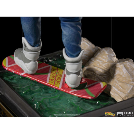 Marty McFly on Hoverboard Art Scale 1/10 - Back to the Future Part II