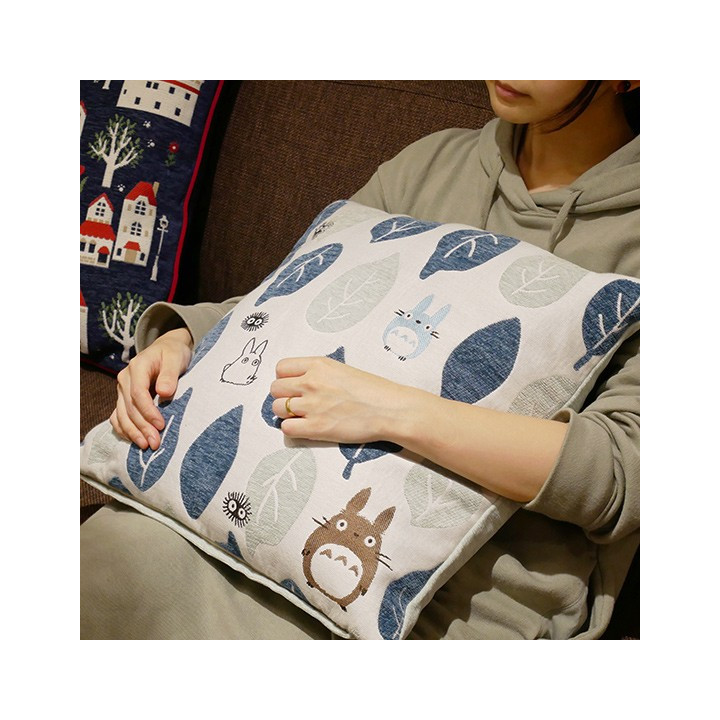 Coussin Totoro Feuilles Bleues et Vertes 45x45cm - Mon Voisin Totoro