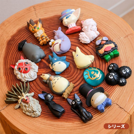 Magnet Personnage Totoro Blanc Part En Courant - Mon Voisin Totoro