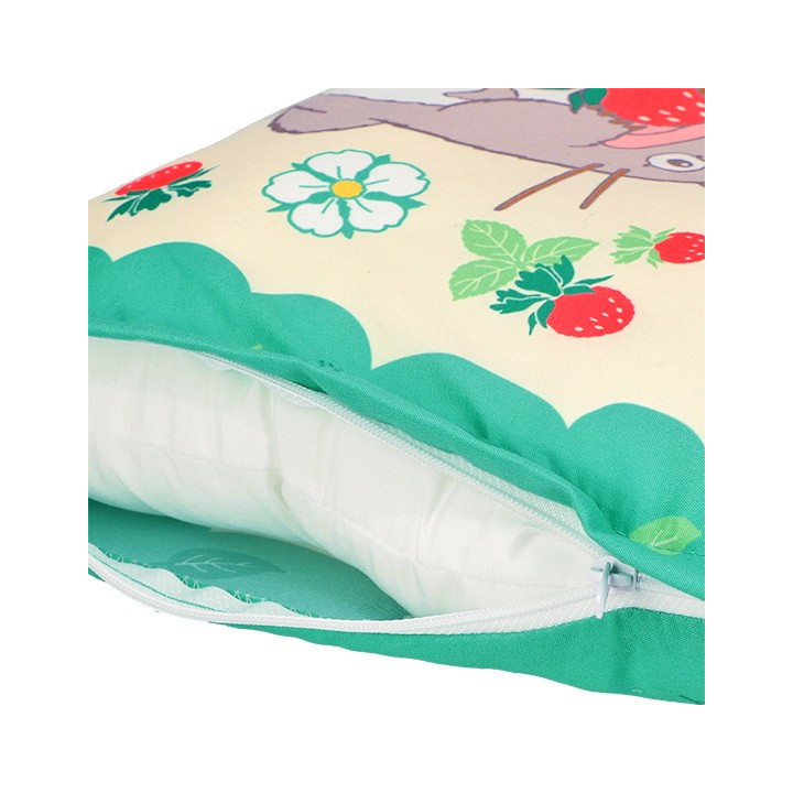 Oreiller Totoro Fraises 28 x 39 cm - Mon Voisin Totoro