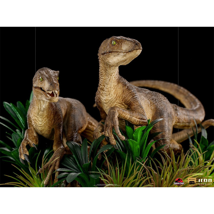 Just The Two Raptors Deluxe Art Scale 1/10 - Jurassic Park