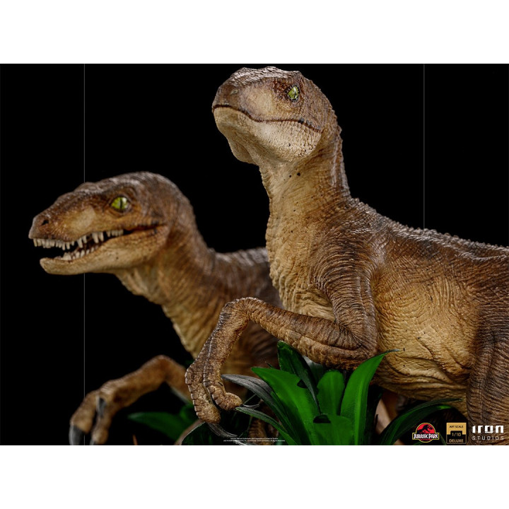 Just The Two Raptors Deluxe Art Scale 1/10 - Jurassic Park