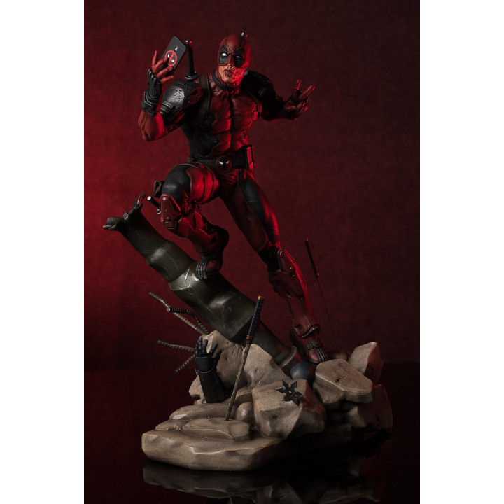 MARVEL STATUE 1/6 DEADPOOL 