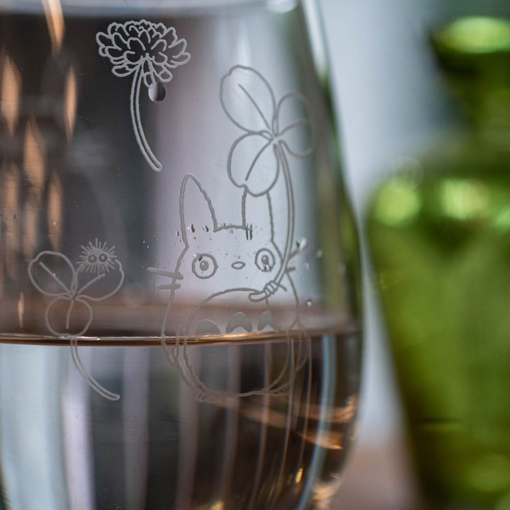 Verre gravé Totoro et trèfle blanc - Mon Voisin Totoro