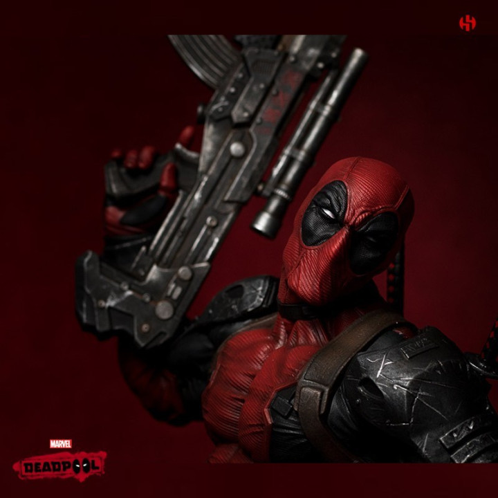 MARVEL STATUE 1/6 DEADPOOL 