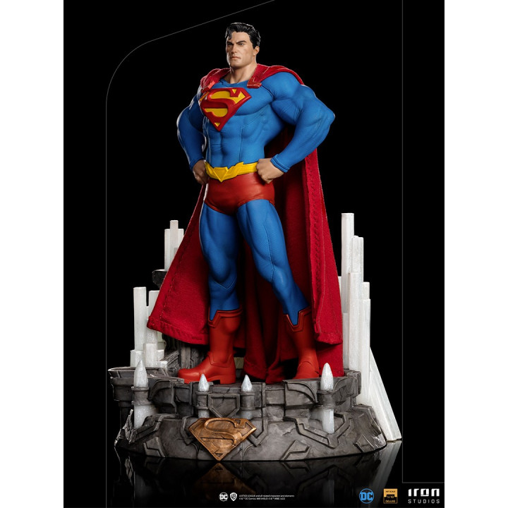SUPERMAN UNLEASHED DELUXE - DC COMICS - ART SCALE 1/10