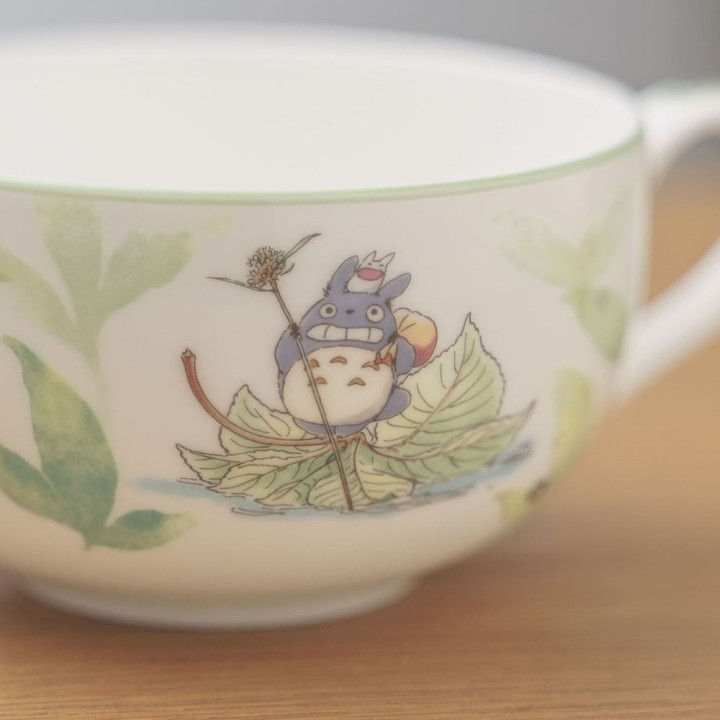 Soup Mug Totoro on a leaf - My Neighbor Totoro