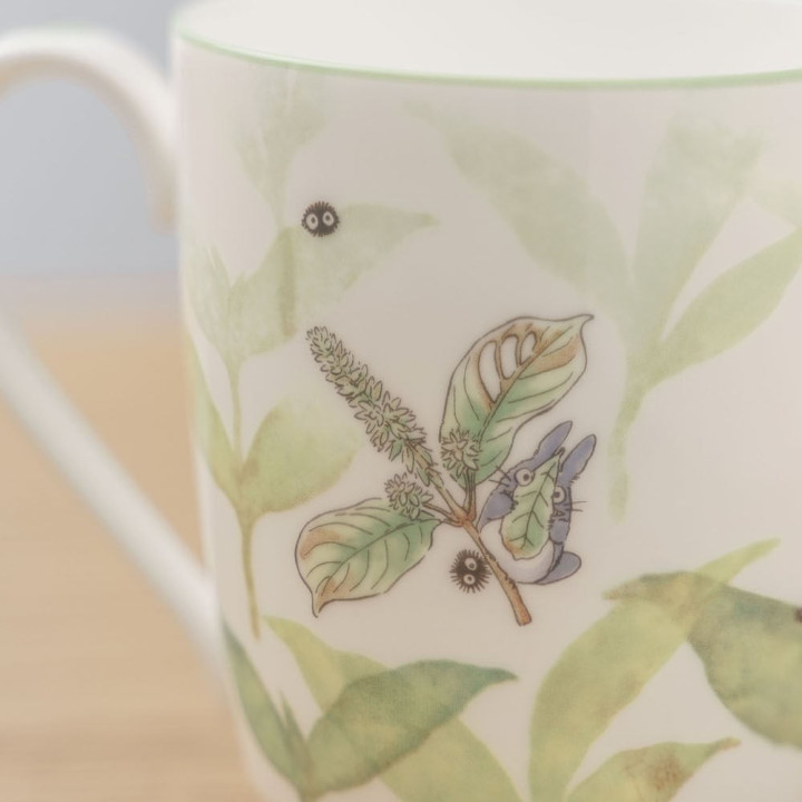 Tasse Totoro sur une feuille - Mon Voisin Totoro