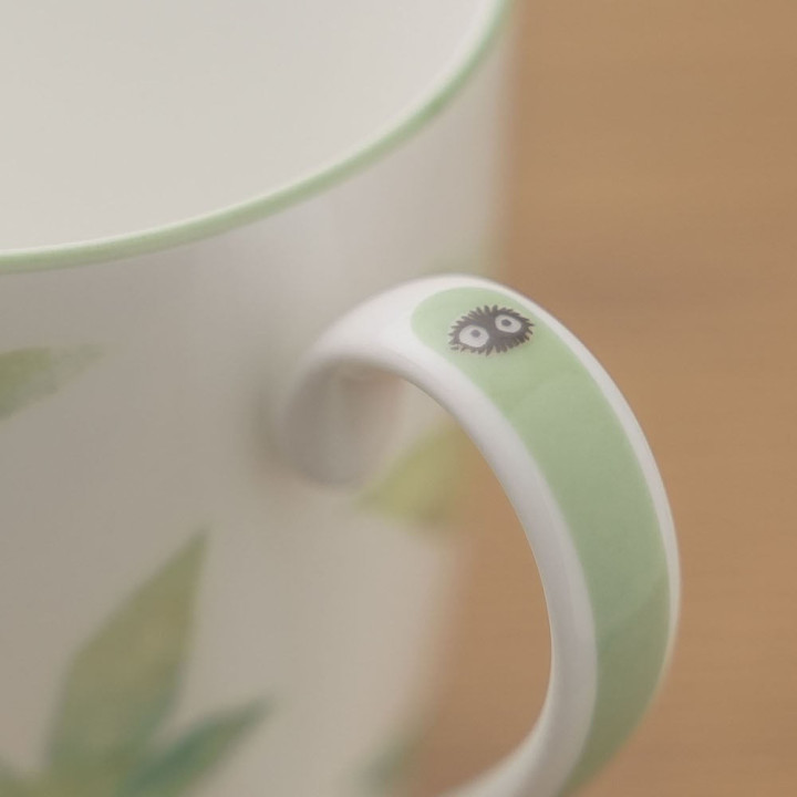 Tasse Totoro sur une feuille - Mon Voisin Totoro