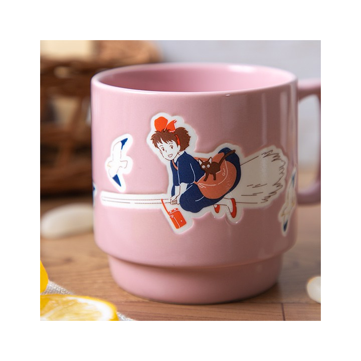 Mug couleur gauffré Kiki vole - Kiki La Petite Sorciere 