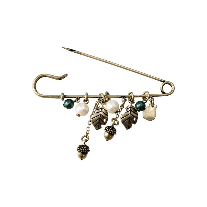 Safety Pin brooch Totoro & Leaves - My Neighbor Totoro