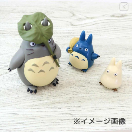 Pull Back Figurine Middle Totoro & acorn - My Neighbor Totoro