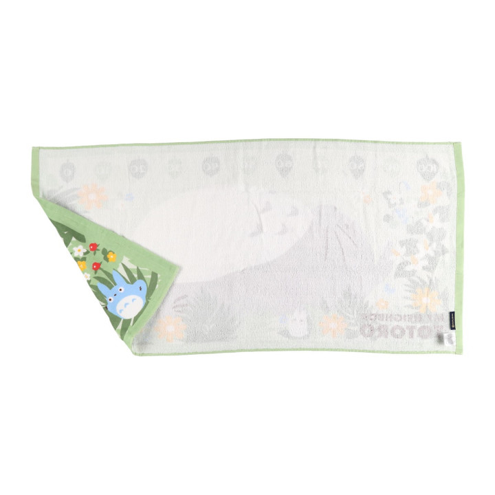 Grande Serviette Toise Totoro se repose 60x120 cm - Mon Voisin Totoro