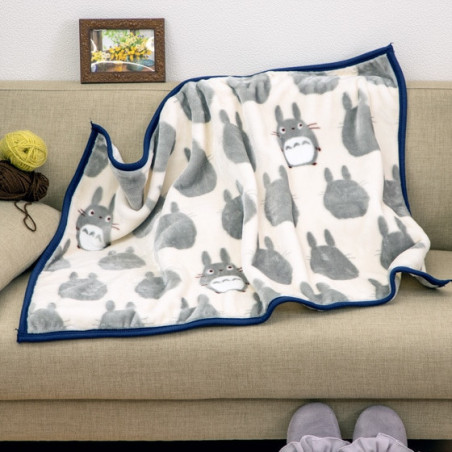 Plaid Silhouette Totoro Gris 70x100 cm - Mon Voisin Totoro