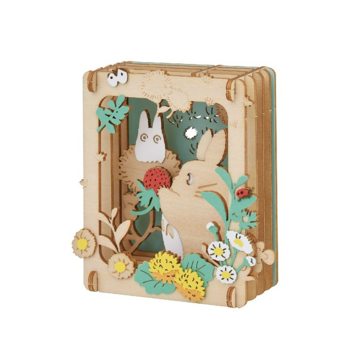 Théâtre de papier style bois - Cueillette des fraises - Totoro