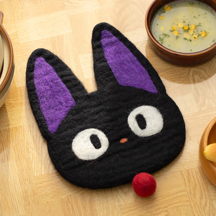 Dessous de plat fait main en laine Jiji - Kiki la petite sorcière