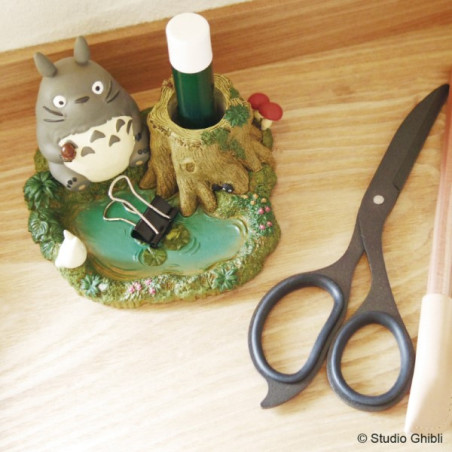 Figurines pot à crayon Totoro au bord de la marre - Mon Voisin Totoro