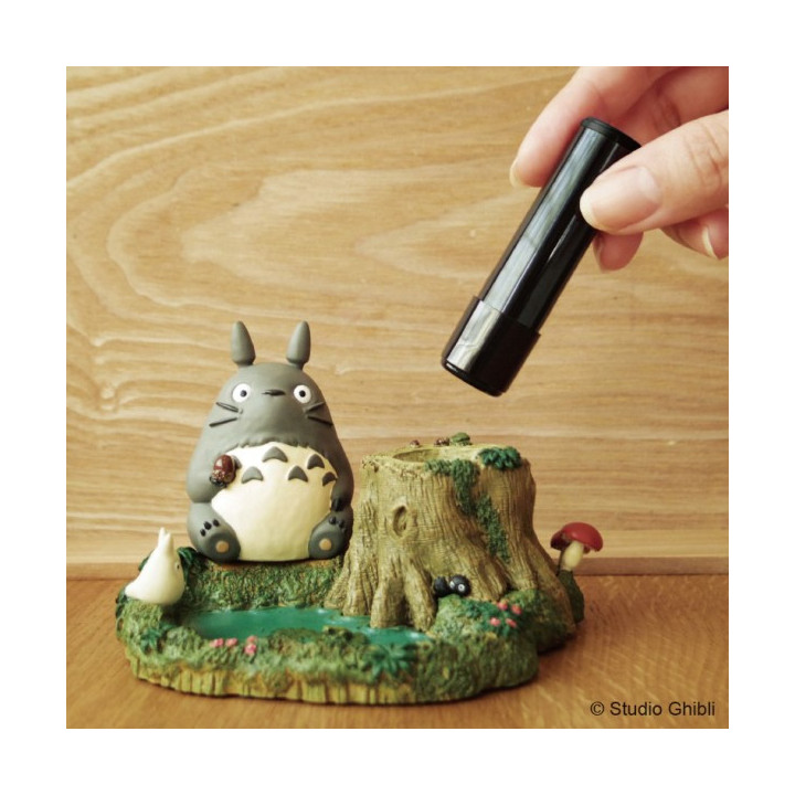 Figurines pot à crayon Totoro au bord de la marre - Mon Voisin Totoro