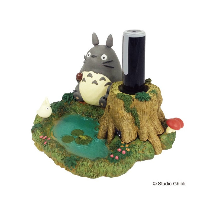 Figurines pot à crayon Totoro au bord de la marre - Mon Voisin Totoro