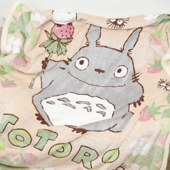 Large fluffy Totoro Strawberry blanket 200x140cm - My Neighbor Totoro