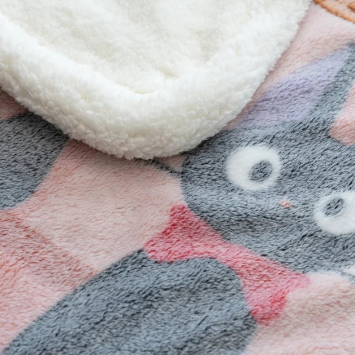 Fluffy plaid Jiji's Bakery 70x100 cm - Kiki's Delivery Service