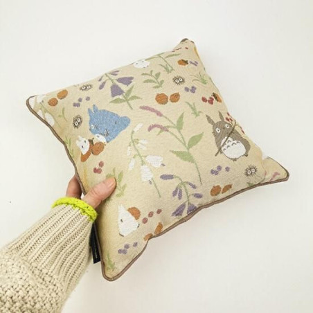 Totoro Autumn Moment Cushion 30x30cm – My Neighbor Totoro