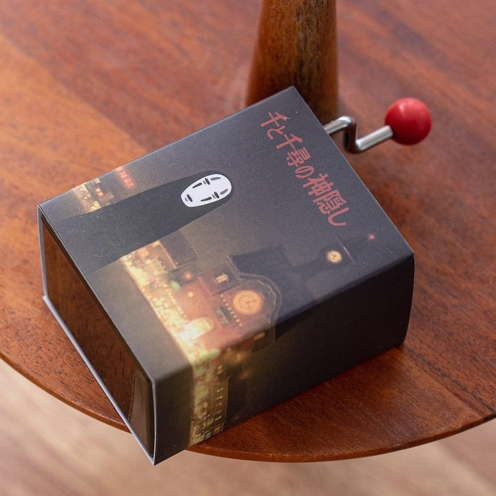 Hand crank music box Night view - Spirited Away