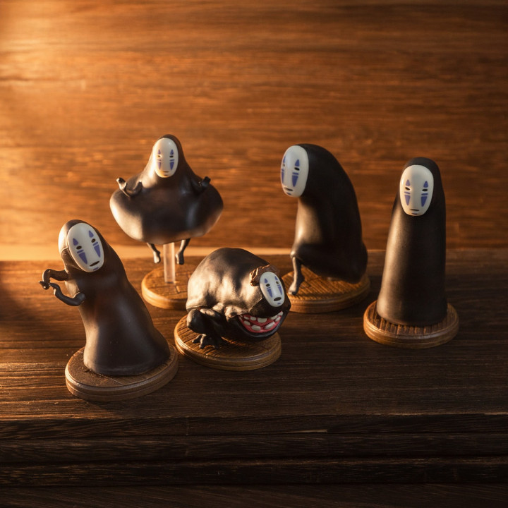 Pose Coll. Assort. de 6 Figurines Kaonashi - Le Voyage de Chihiro