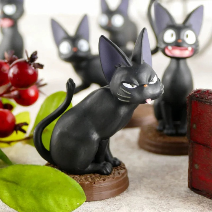 Pose Collection Assort. de 6 Figurines Jiji – Kiki la petite sorcière