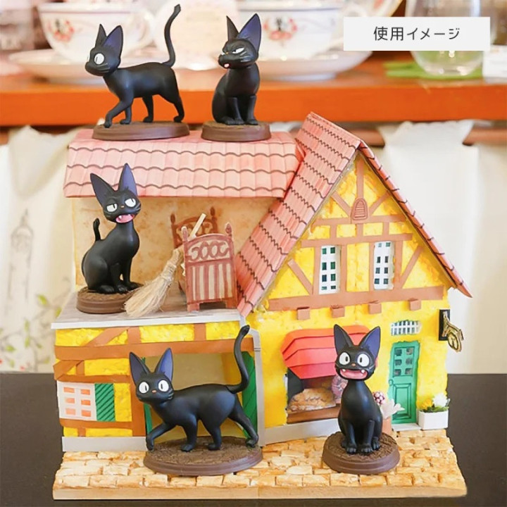 Pose Collection Assort. de 6 Figurines Jiji – Kiki la petite sorcière
