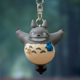 Porte-Clés Totoro sur sa toupie - Mon Voisin Totoro