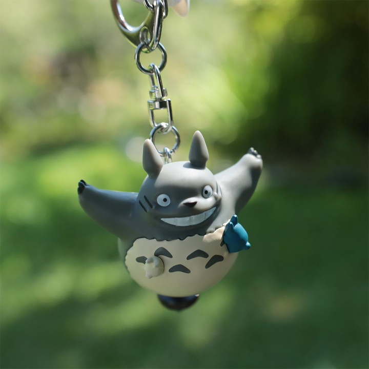 Porte-Clés Totoro sur sa toupie - Mon Voisin Totoro