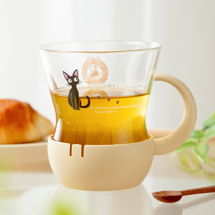 Teacup with infuser - Kiki’s Delivery Service