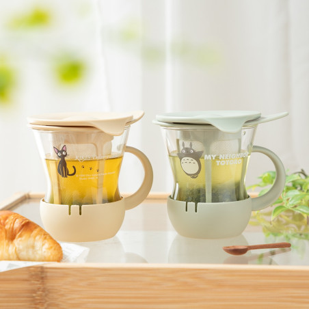 Teacup with infuser - Kiki’s Delivery Service