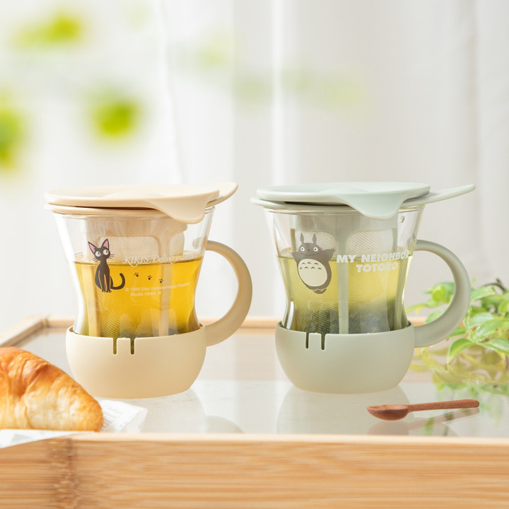 Teacup with infuser - Kiki’s Delivery Service