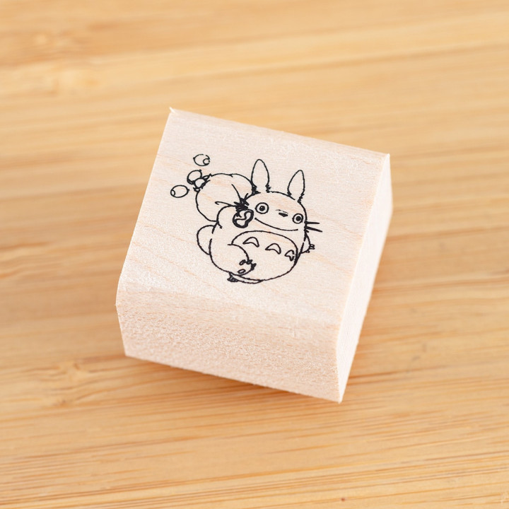 Tampon avec pochon Totoro Bleu & noisettes - Mon Voisin Totoro