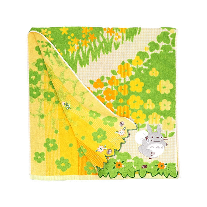 Towel Totoro Yellow Flowers 60x120 cm - My Neighbor Totoro