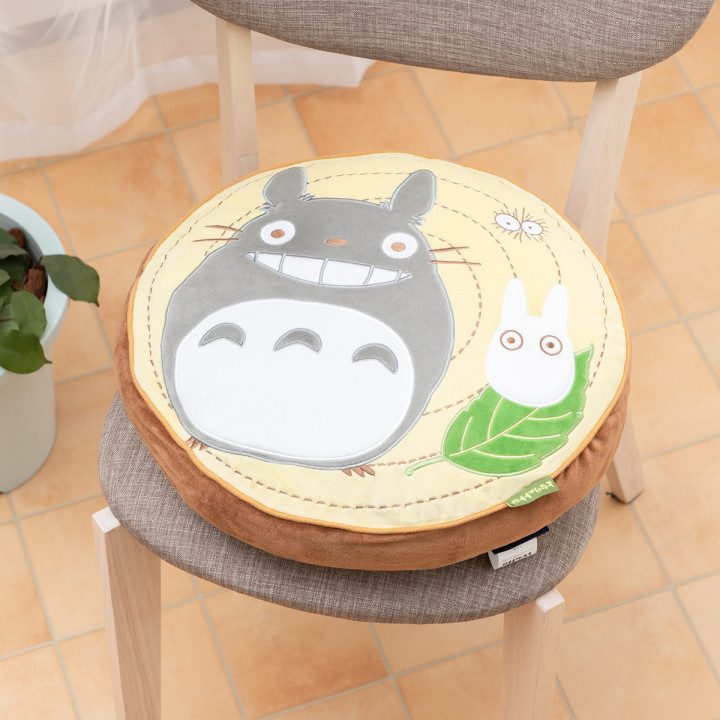 Cushion Totoro Leaves - My Neighbor Totoro