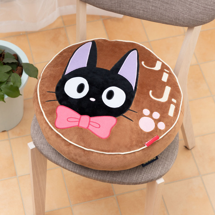 Cushion Chocolate cake - Kiki’s Delivery Service