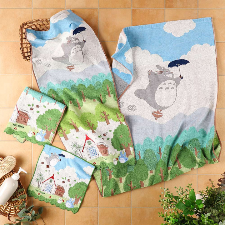 Mini Towel Totoro in the sky 34x36 cm - My Neighbor Totoro
