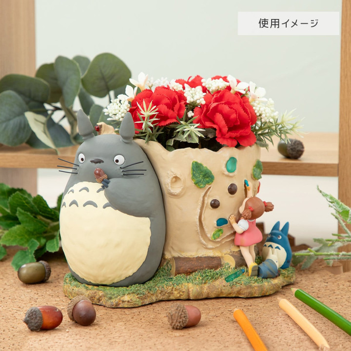 Planter Totoro & Mei have fun - My Neighbor Totoro