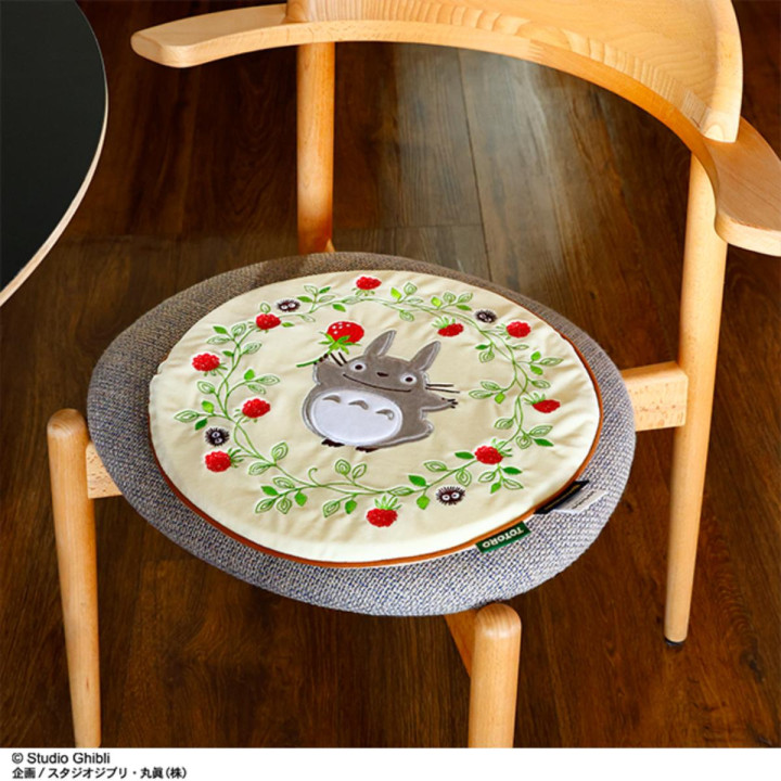 Seat Cushion Strawberry Wreath  - My Neighbor Totoro
