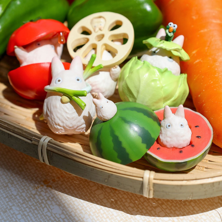 Figurine Mystère Totoro Blanc & Légume  - Mon Voisin Totoro