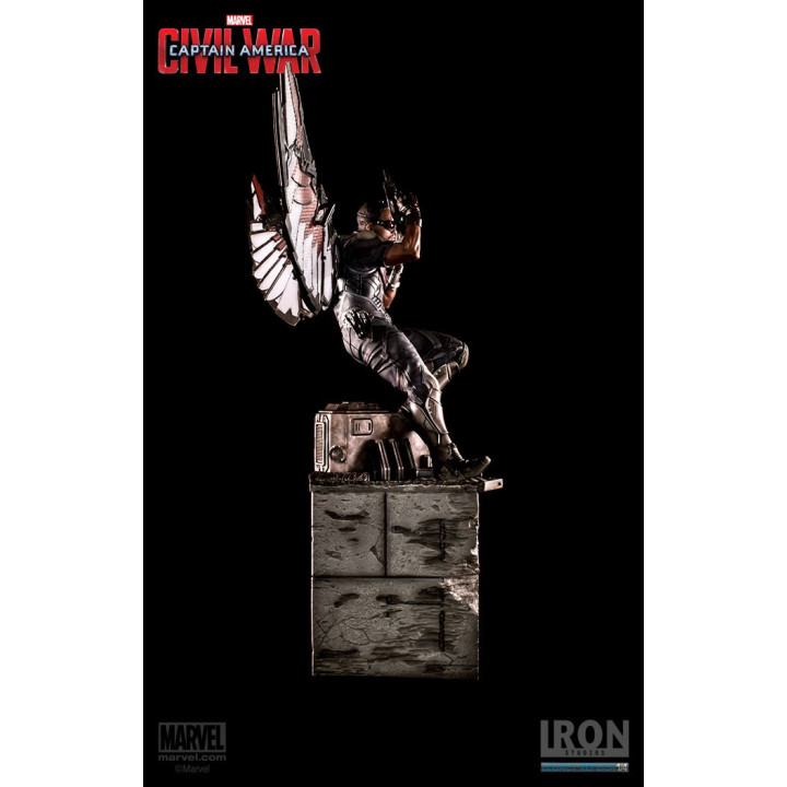 THE FALCON 1/4 STATUE - CACW - IRON STUDIOS