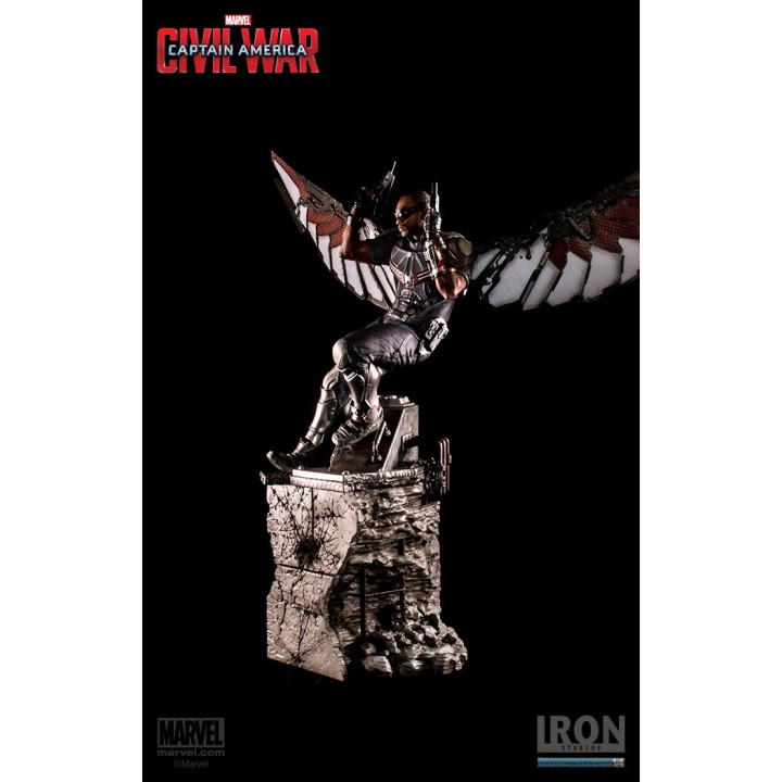THE FALCON 1/4 STATUE - CACW - IRON STUDIOS