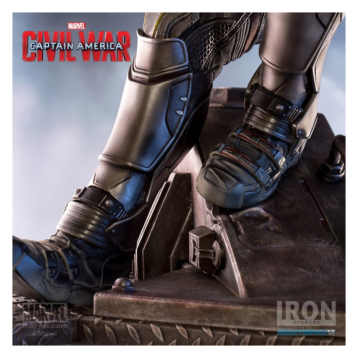 THE FALCON 1/4 STATUE - CACW - IRON STUDIOS