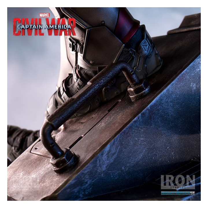 THE FALCON 1/4 STATUE - CACW - IRON STUDIOS