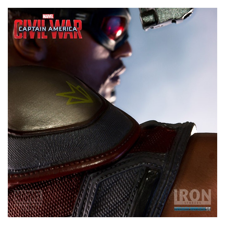 THE FALCON 1/4 STATUE - CACW - IRON STUDIOS