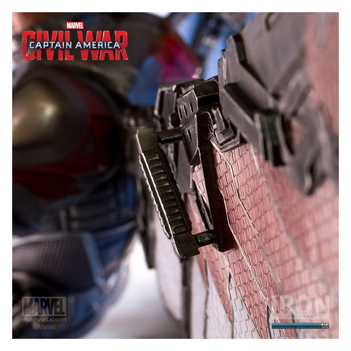 THE FALCON 1/4 STATUE - CACW - IRON STUDIOS